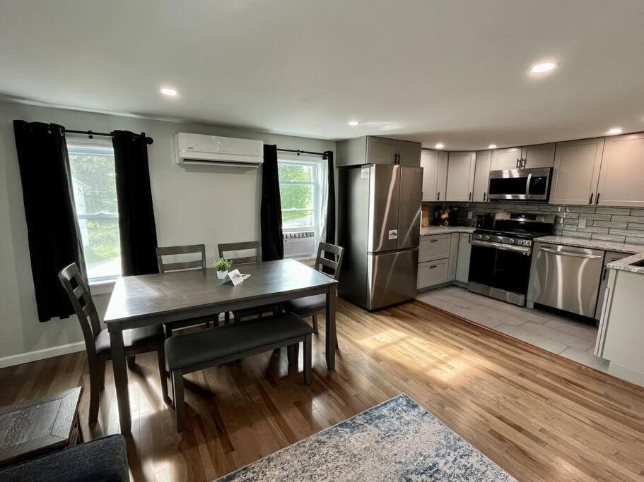 2 Bed Berkshire Getaway @ Stephentown Hotel Экстерьер фото