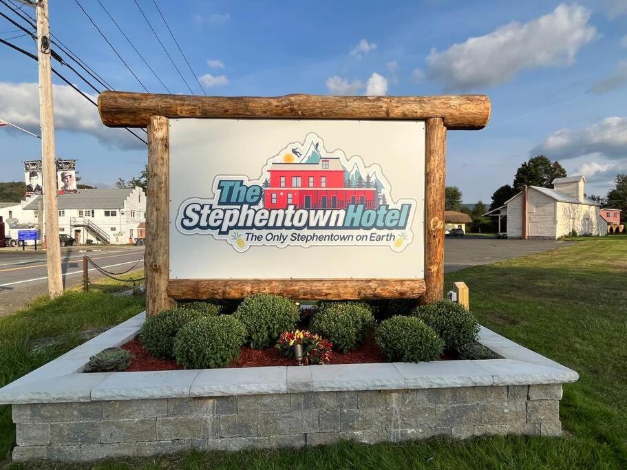2 Bed Berkshire Getaway @ Stephentown Hotel Экстерьер фото