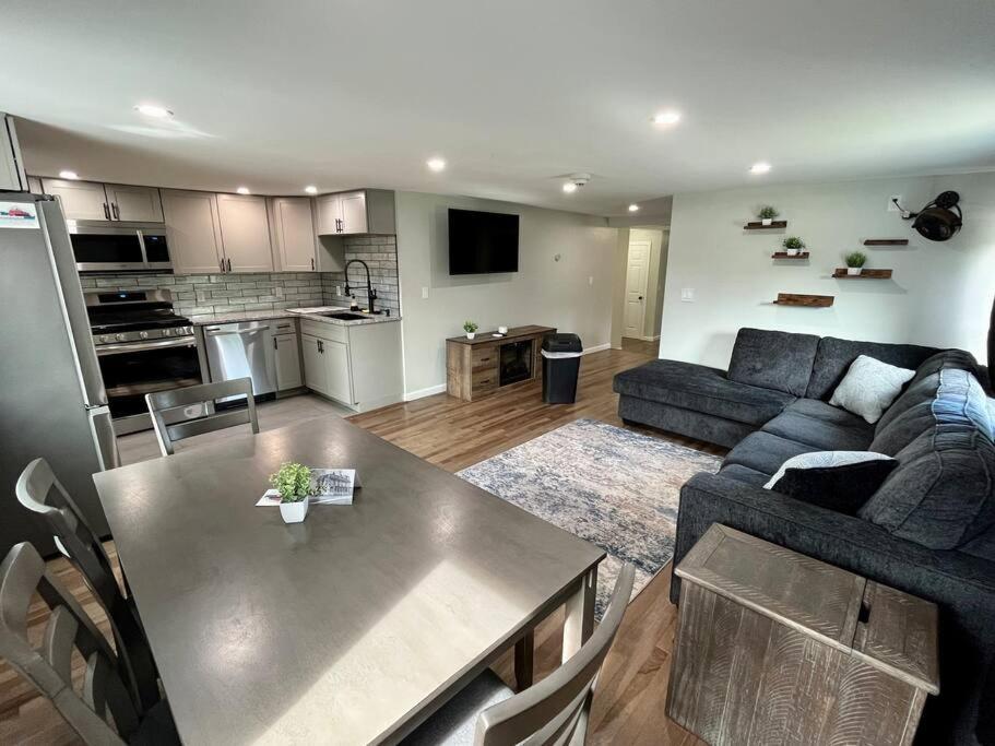 2 Bed Berkshire Getaway @ Stephentown Hotel Экстерьер фото
